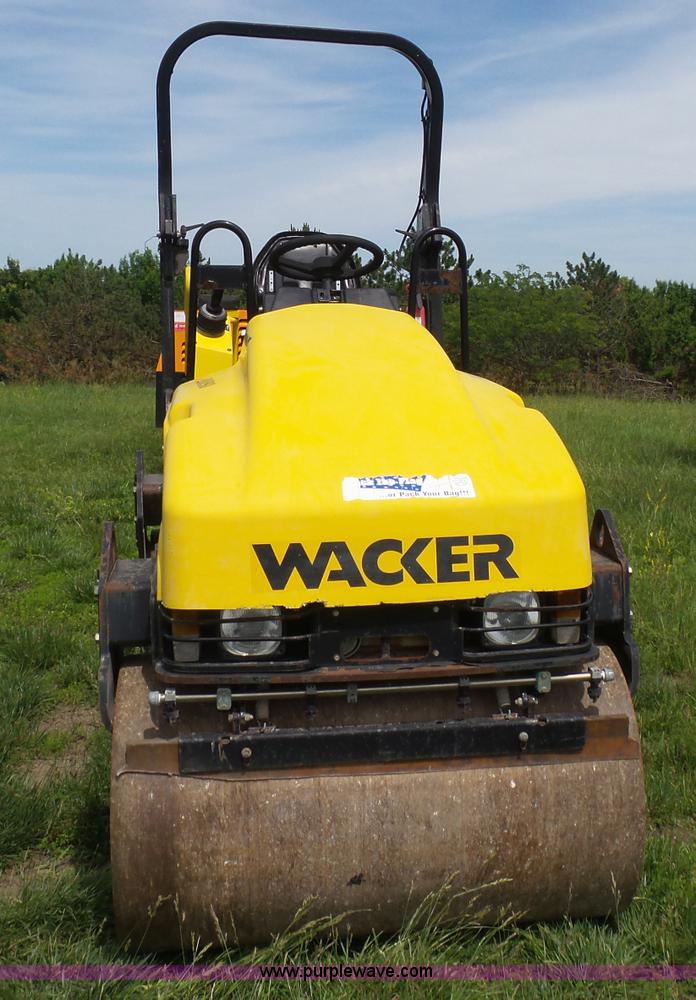 image for item BR9331 2005 Wacker RD27-120 double drum roller