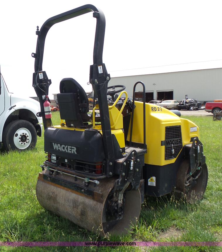 image for item BR9331 2005 Wacker RD27-120 double drum roller