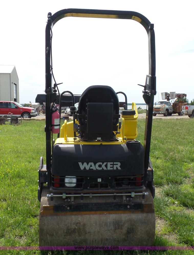 image for item BR9331 2005 Wacker RD27-120 double drum roller