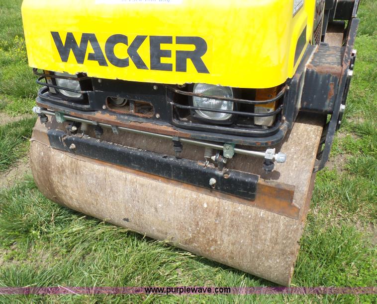 image for item BR9331 2005 Wacker RD27-120 double drum roller