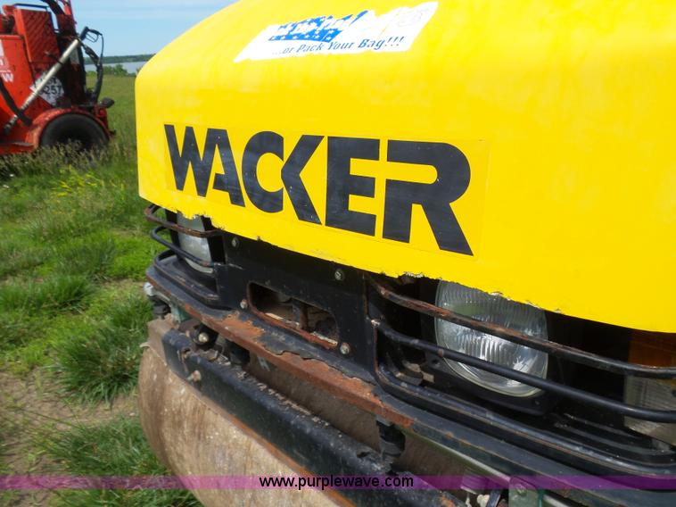image for item BR9331 2005 Wacker RD27-120 double drum roller