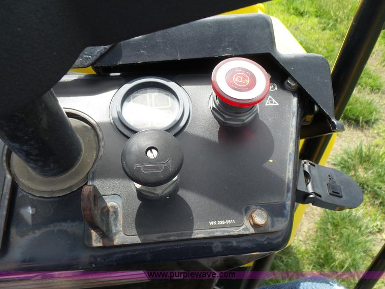 image for item BR9331 2005 Wacker RD27-120 double drum roller