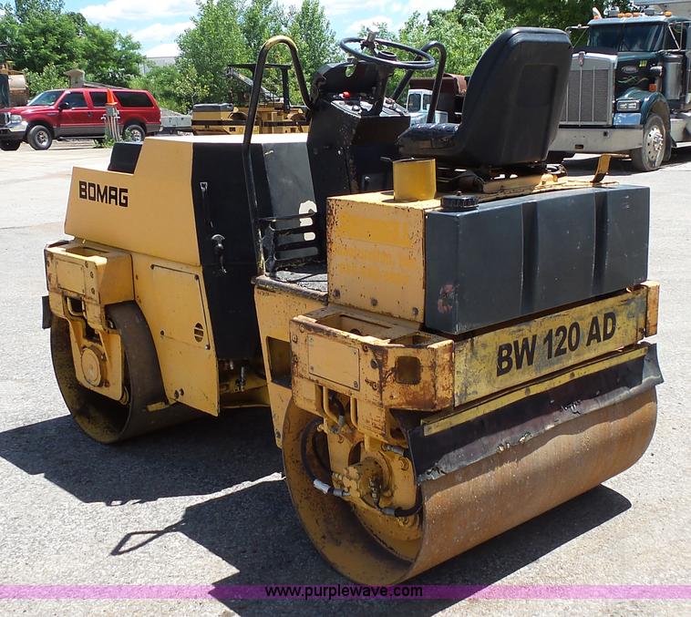 image for item BS9889 Bomag BW120AD double drum roller