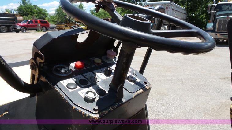 image for item BS9889 Bomag BW120AD double drum roller