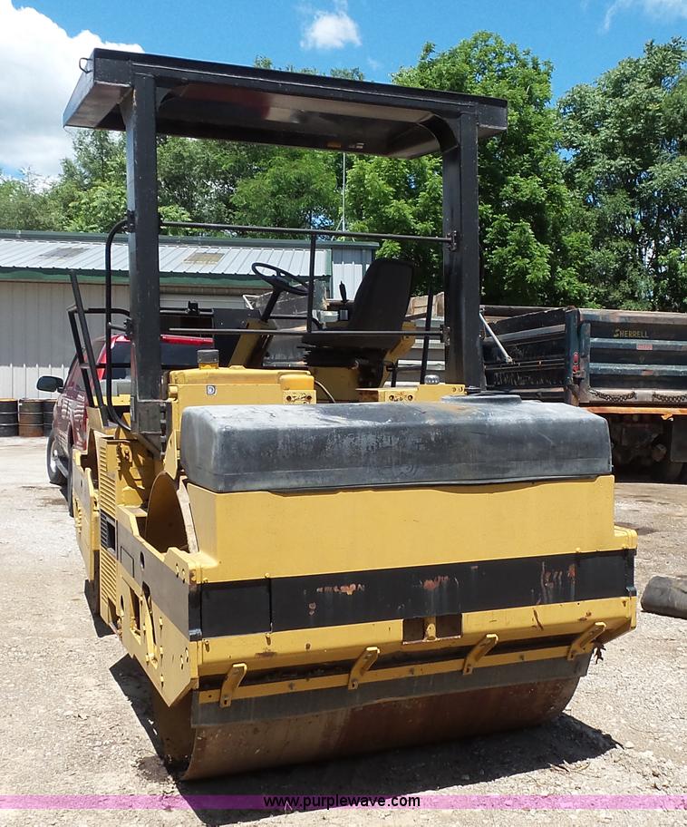 image for item BS9891 Caterpillar double drum roller