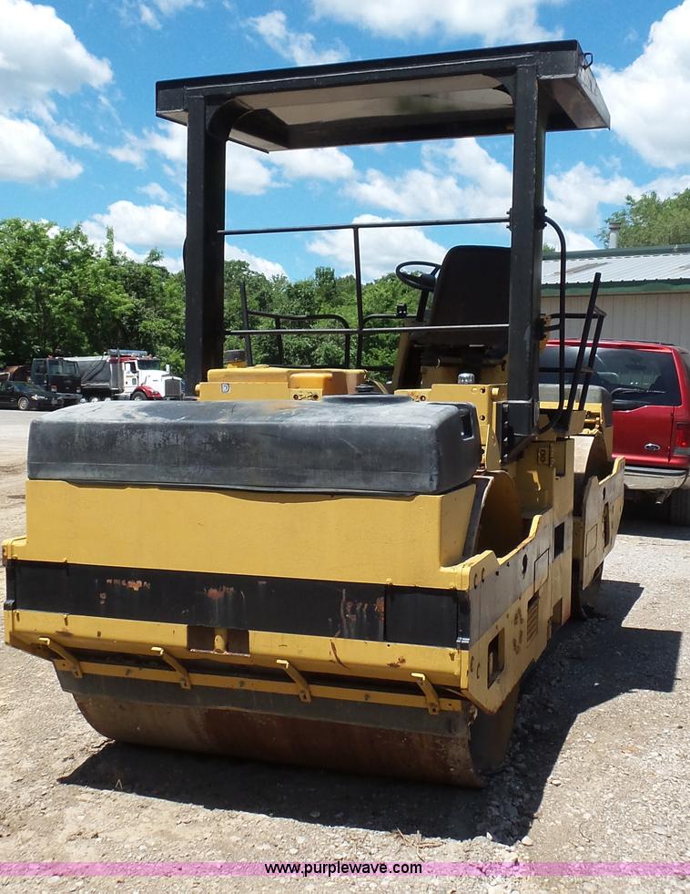image for item BS9891 Caterpillar double drum roller