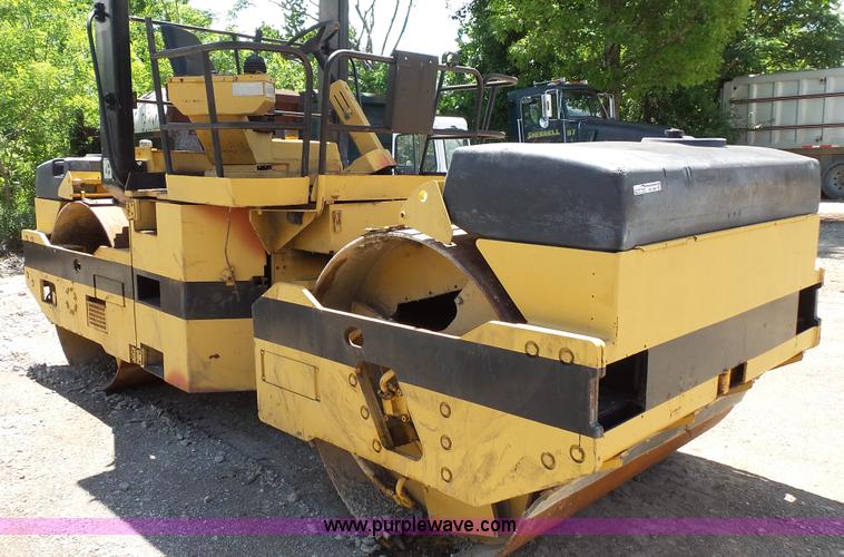 image for item BS9891 Caterpillar double drum roller