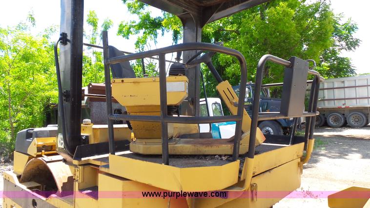 image for item BS9891 Caterpillar double drum roller