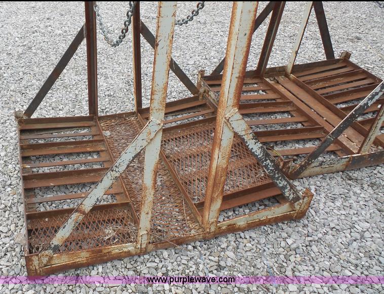 image for item BV9574 (8) concrete form baskets with bell tops