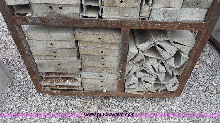 image for item BV9575 Aluminum concrete forms