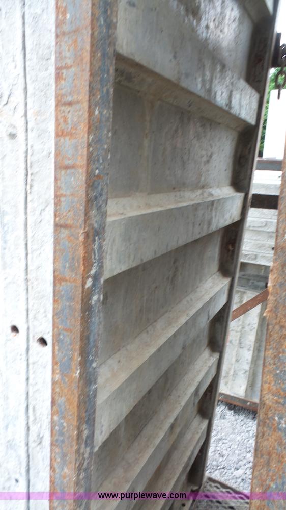 image for item BV9576 Aluminum concrete forms