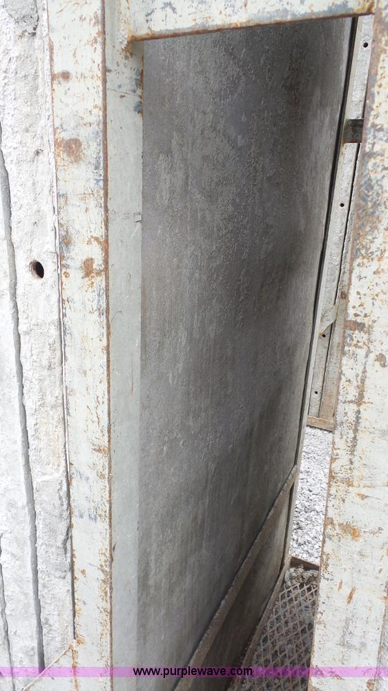 image for item BV9577 Aluminum concrete forms