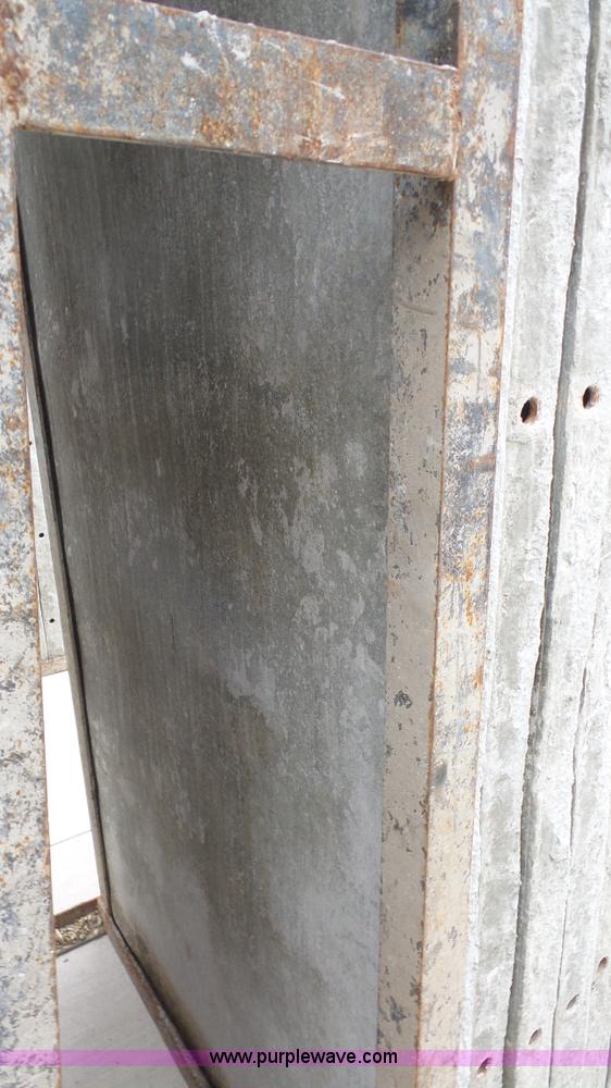 image for item BV9579 Aluminum concrete forms