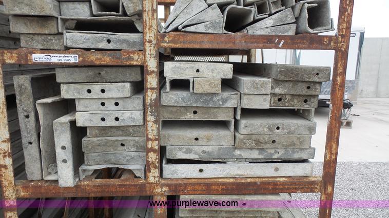 image for item BV9585 Aluminum concrete forms