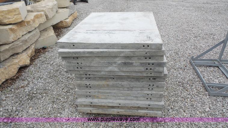 image for item BV9586 Aluminum concrete forms