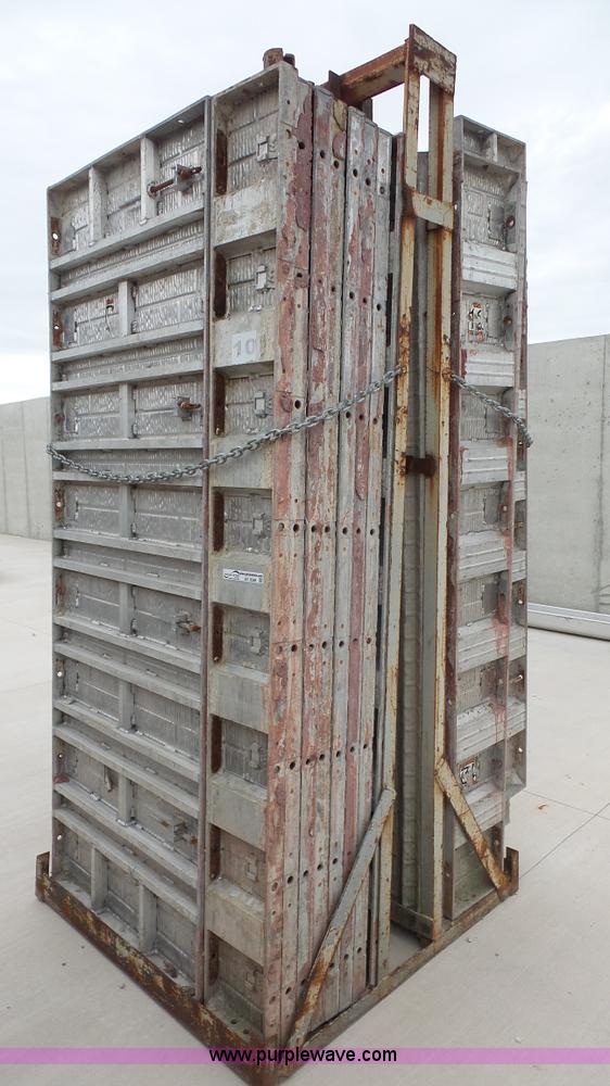 Concrete Forms For Sale >> Vertibrick Face Aluminum Concrete Forms Item Bv9588 Sold Concrete Forms For Sale >> Vertibrick Face Aluminum Concrete Forms Item Bv9588 Sold
