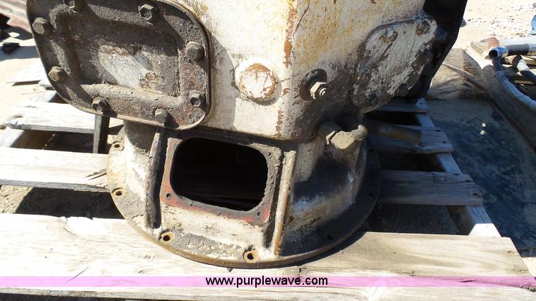 image for item BV9592 Eaton Fuller RTX14609R nine speed transmission