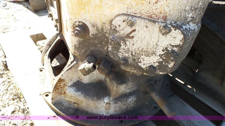 image for item BV9592 Eaton Fuller RTX14609R nine speed transmission