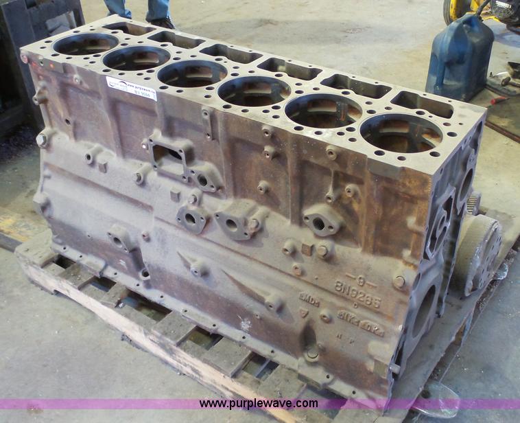 image for item BV9594 (2) Caterpillar 3406 engine blocks