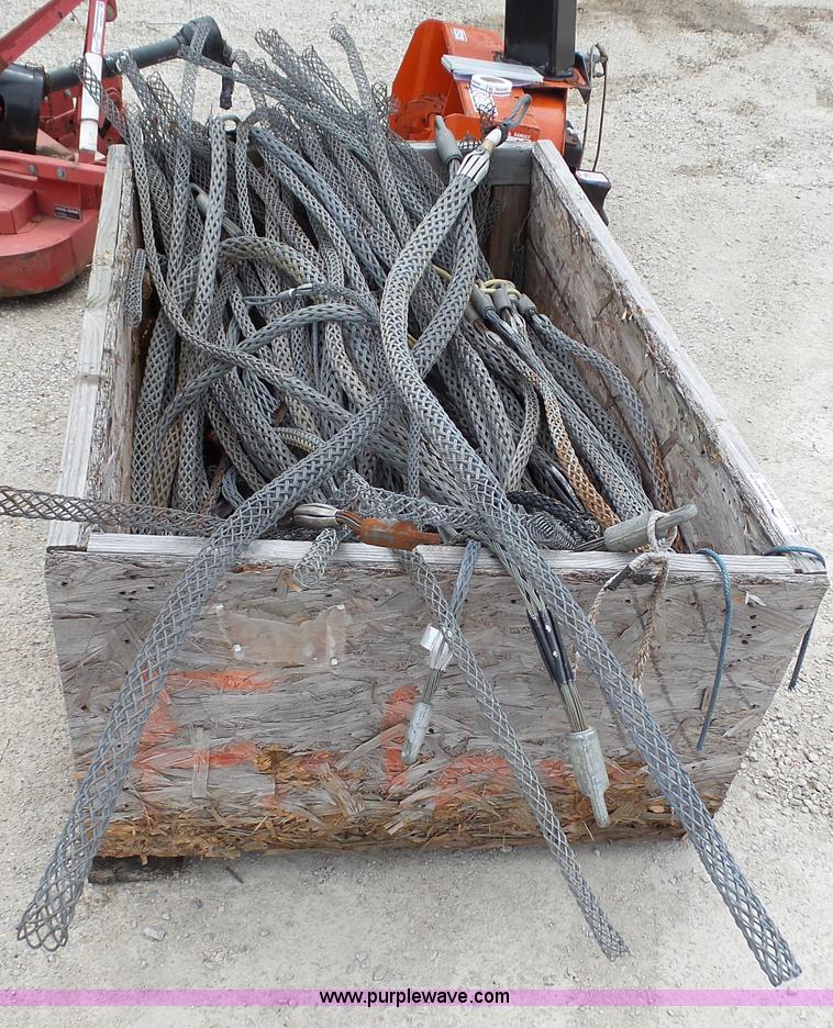 Approximately 150 Kellems wire pulling grips in Clinton, IL Item