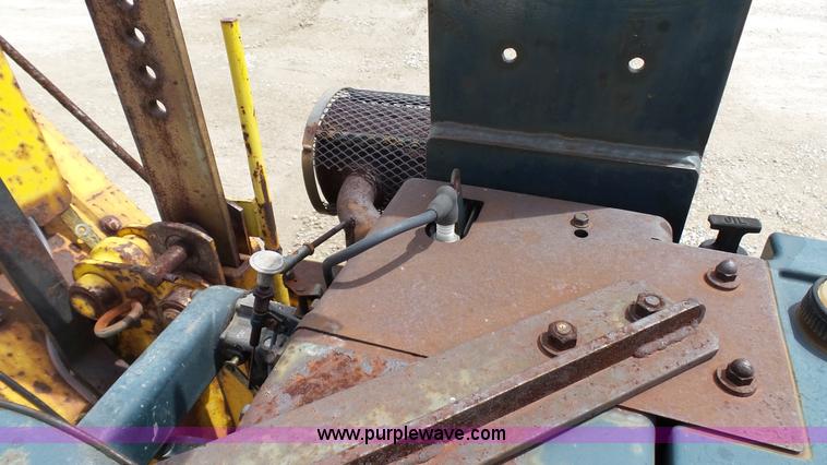 image for item BW9759 Line-Ward L-2 vibratory plow