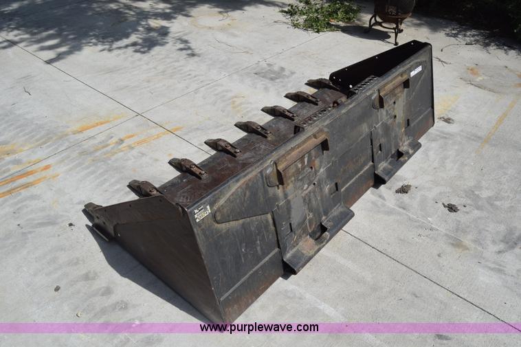 image for item BW9923 Bobcat skid steer bucket