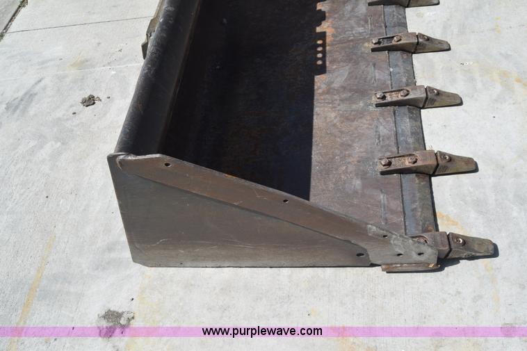 image for item BW9923 Bobcat skid steer bucket