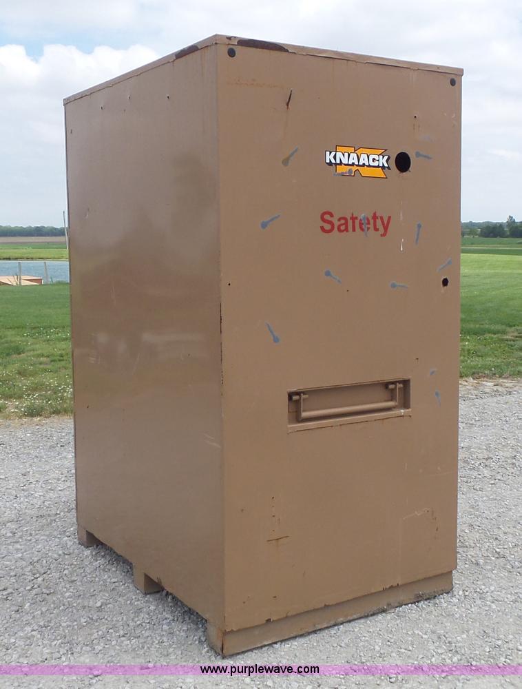 image for item CC9500 Knaack 119 Field Station jobsite box