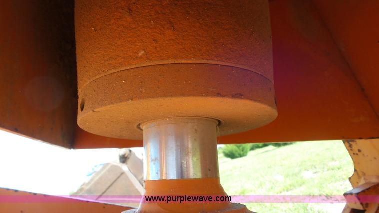 image for item CD9964 Motor grader scarifer