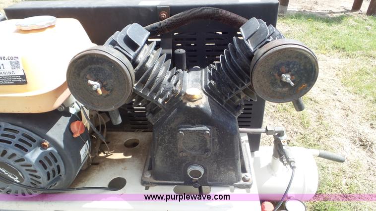 image for item CD9981 Multi-power air compressor