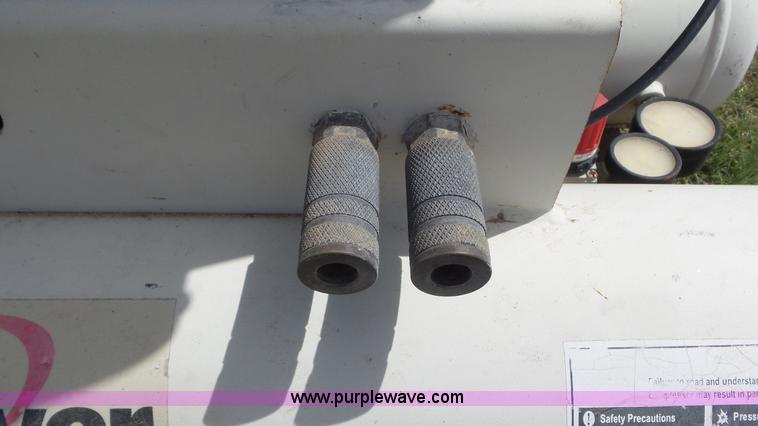 image for item CD9981 Multi-power air compressor