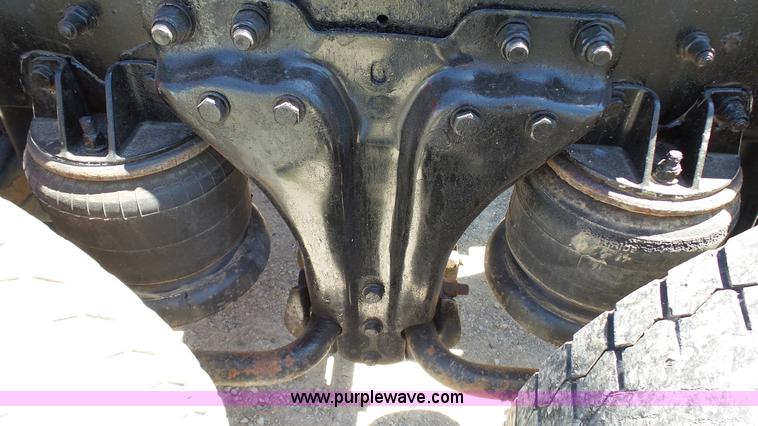 image for item F1428 1991 Kenworth T600 semi truck