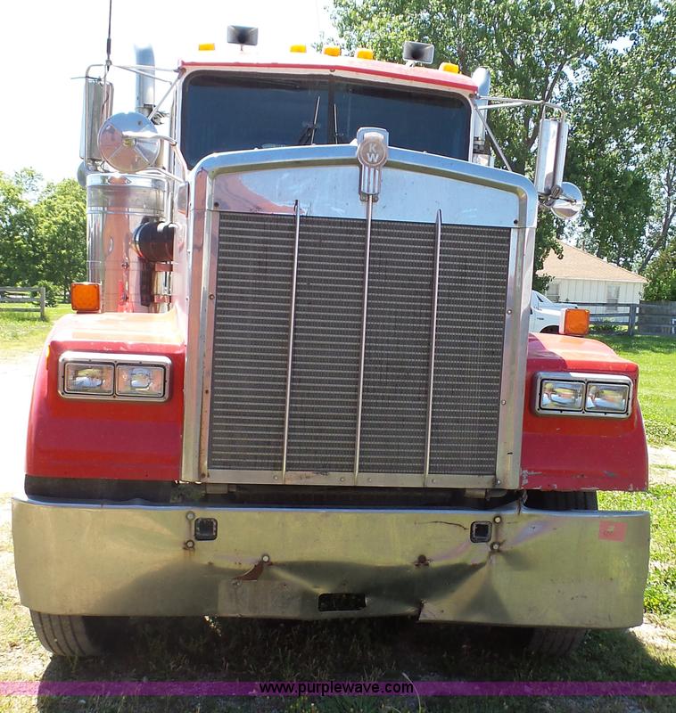 image for item F1429 1994 Kenworth W900B semi truck