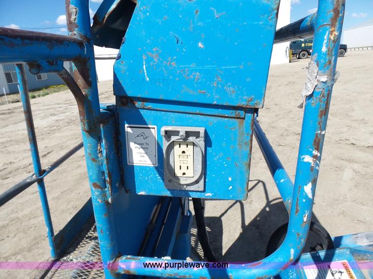image for item J1662 1999 Genie S60 boom lift