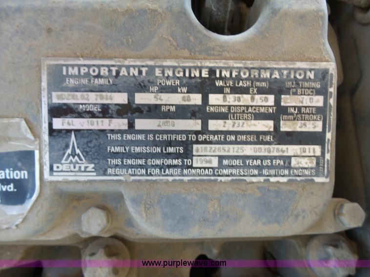 image for item J1662 1999 Genie S60 boom lift