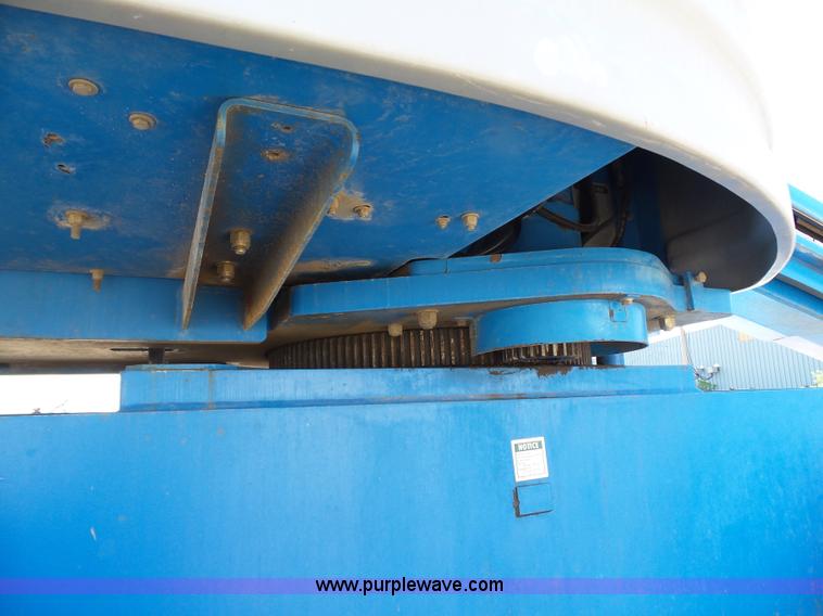 image for item J1662 1999 Genie S60 boom lift