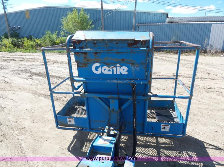 image for item J1662 1999 Genie S60 boom lift