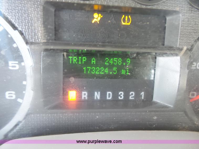 image for item J2786 2010 Ford F250 XL SuperCab pickup truck