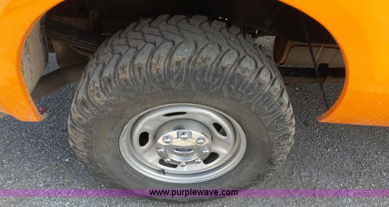 image for item J2786 2010 Ford F250 XL SuperCab pickup truck