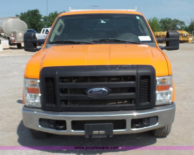 image for item J2787 2010 Ford F250 XL SuperCab pickup truck
