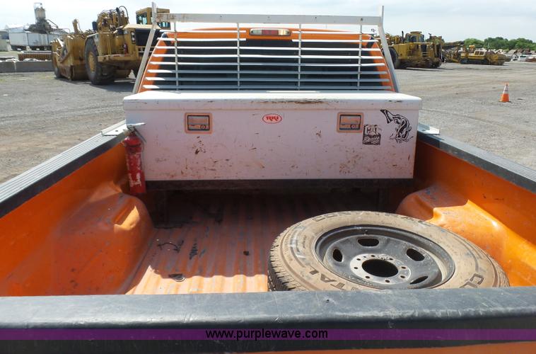 image for item J2787 2010 Ford F250 XL SuperCab pickup truck