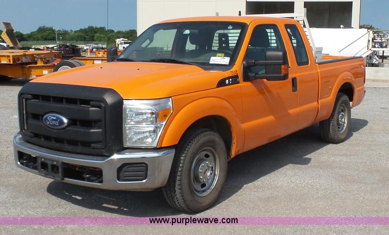image for item J2790 2011 Ford F250 SuperCab pickup truck