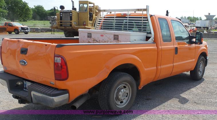 image for item J2790 2011 Ford F250 SuperCab pickup truck