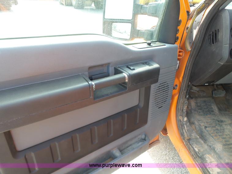 image for item J2790 2011 Ford F250 SuperCab pickup truck