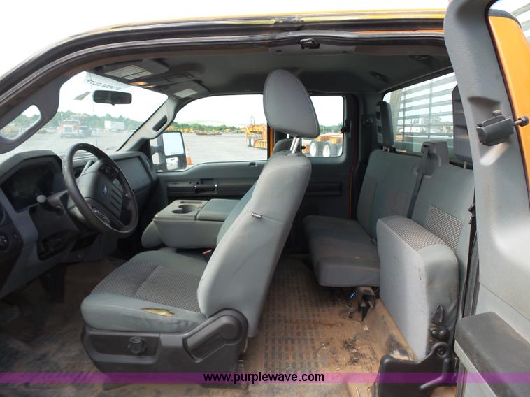 image for item J2790 2011 Ford F250 SuperCab pickup truck