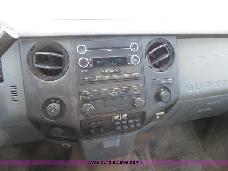 image for item J2790 2011 Ford F250 SuperCab pickup truck