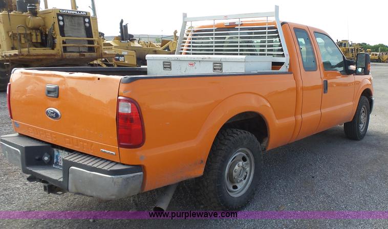 image for item J2791 2012 Ford F250 SuperCab pickup truck