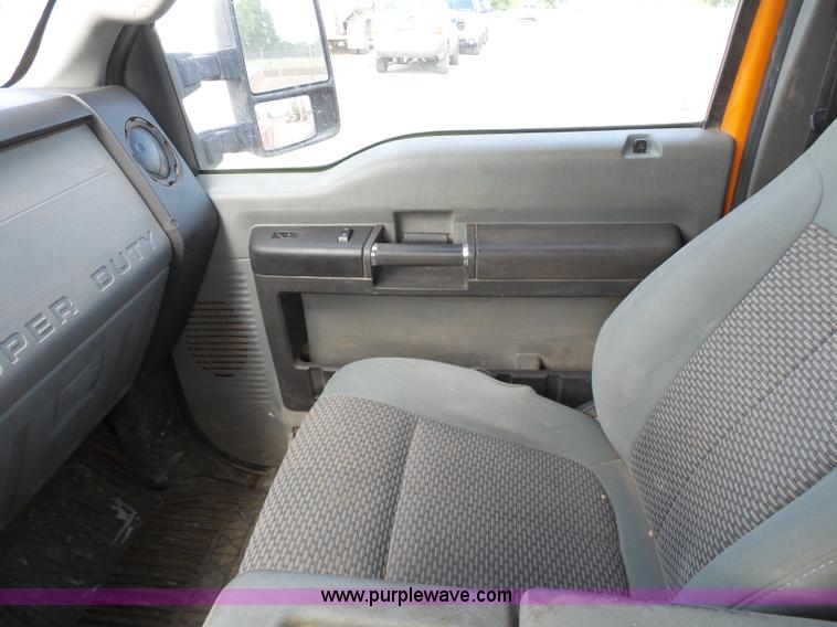 image for item J2791 2012 Ford F250 SuperCab pickup truck