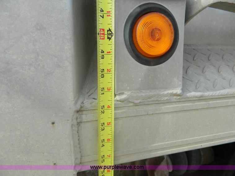 image for item J8903 1999 Mack CH613 dump truck