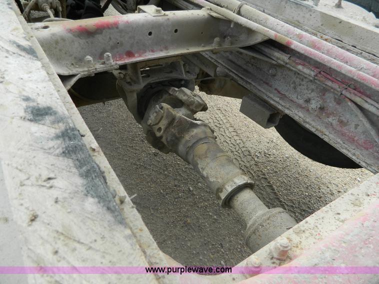 image for item J8903 1999 Mack CH613 dump truck